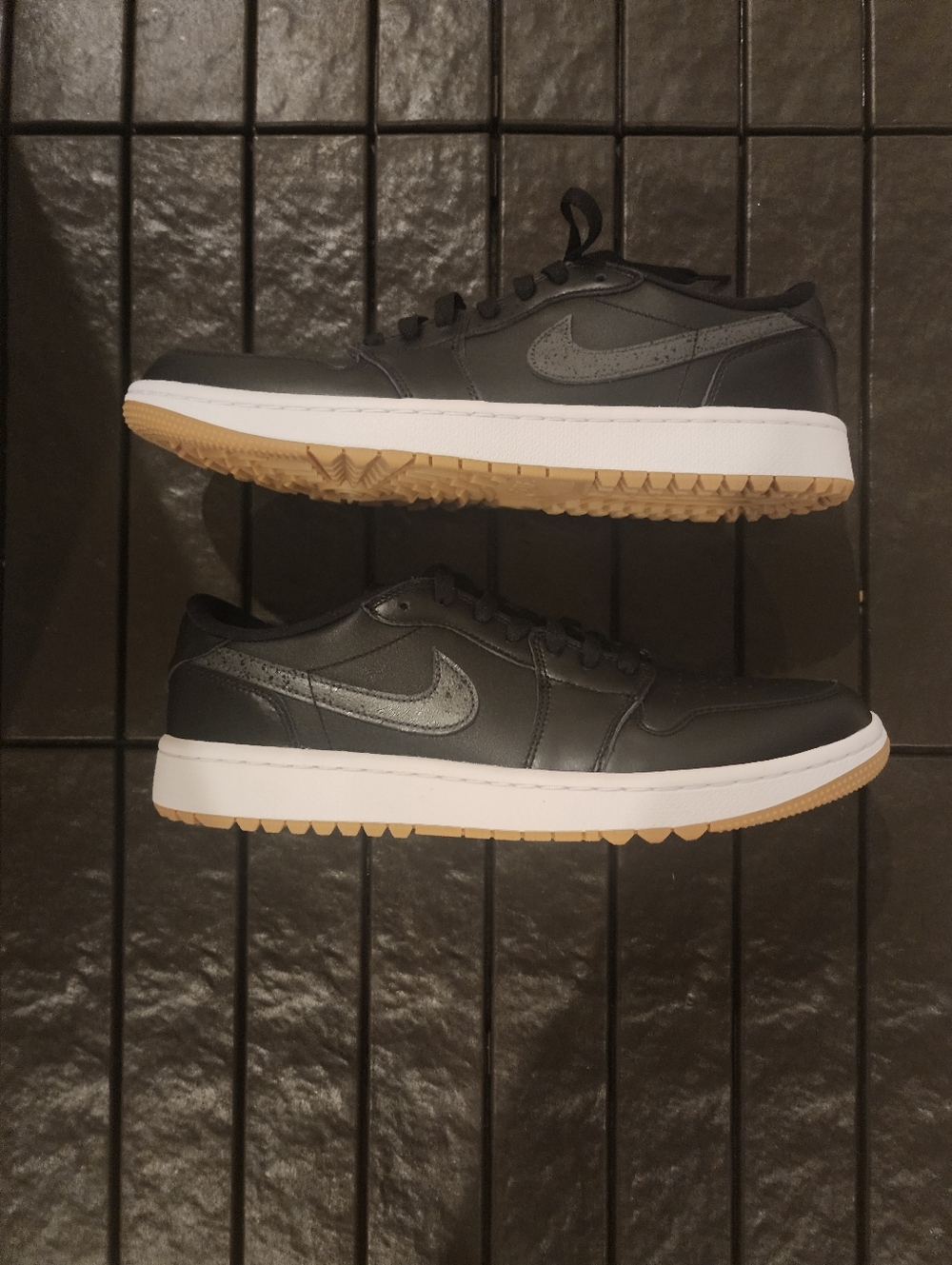 Men's Golf Air Jordan 1 Low 'Black Gum' - Picture 14 of 15
